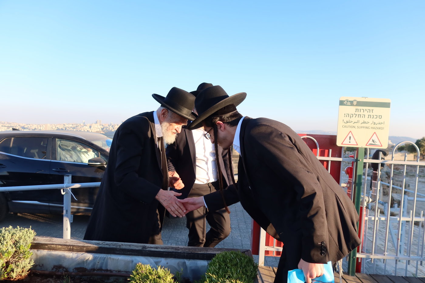 הגר"א טופיק בציון שמואל הנביא