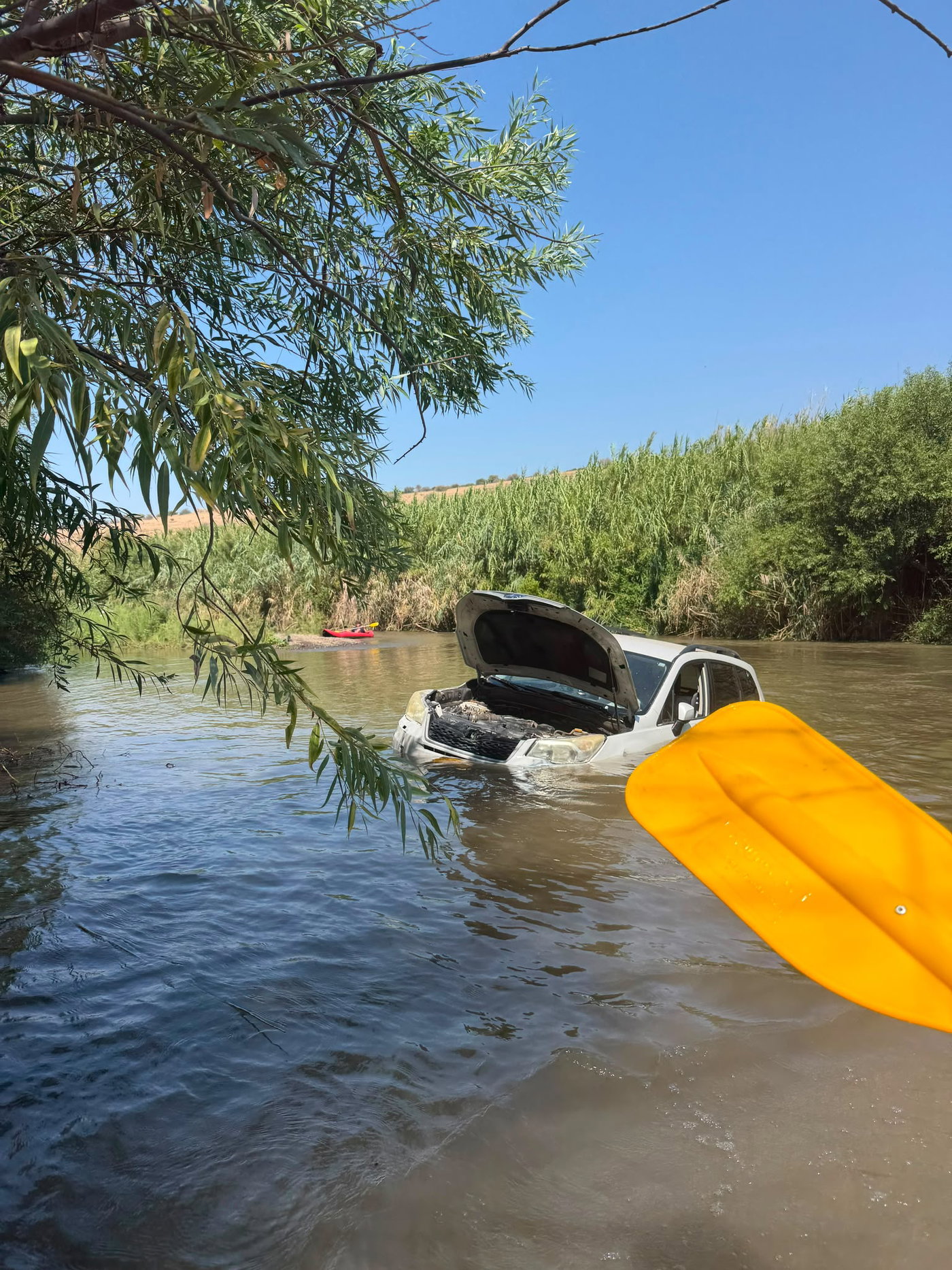 הרכב במימי הירדן