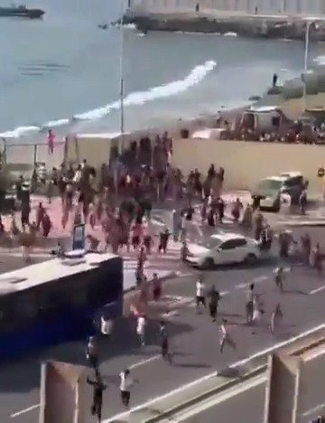נמחצו למוות וטבעו בים: מספר ההרוגים הבלתי נתפס בפריצת הגבול לספרד