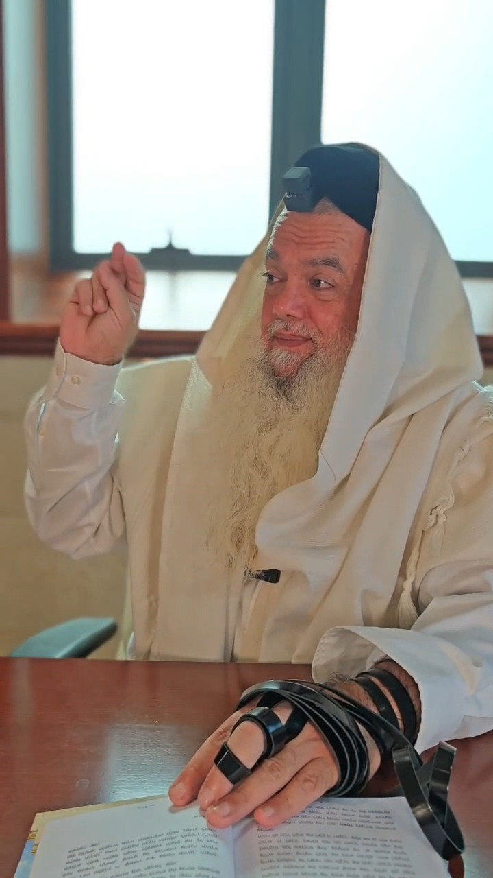 כדי לעבוד את השם צריך לבטוח בהשם • צפו בחיזוק היומי עם הרב יגאל כהן