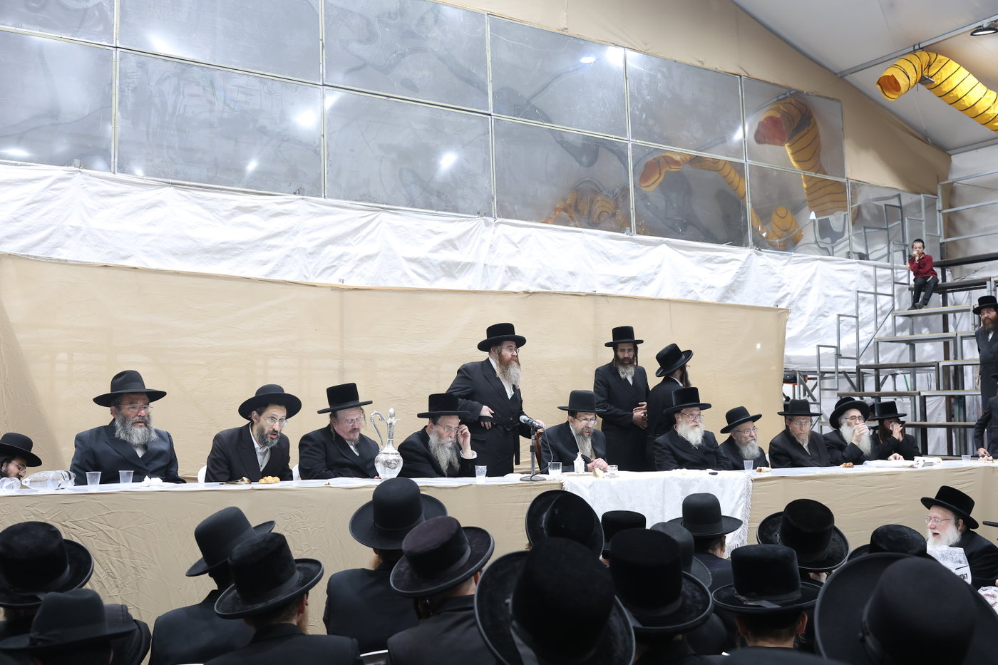 ט"ו אב בחצה"ק תולדות יהודה
