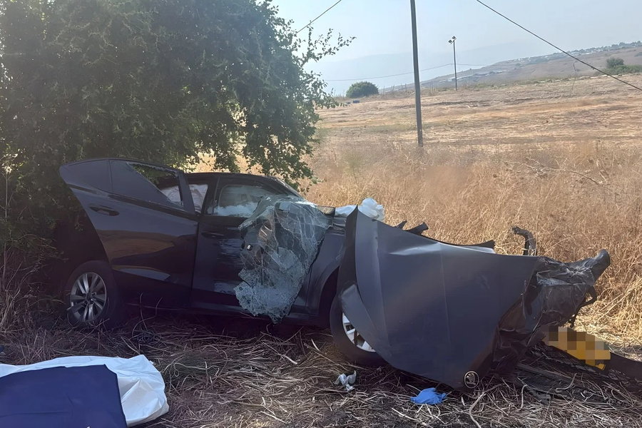 התנגשות קטלנית בצפון: רכב נמעך לחלוטין בשולי הכביש - הרוג ו-9 פצועים