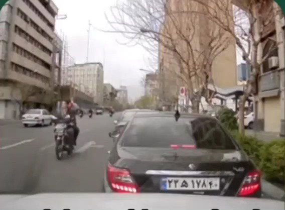 הרגע שטיל מחק את בניין משמרות המהפכה בלב טהראן
