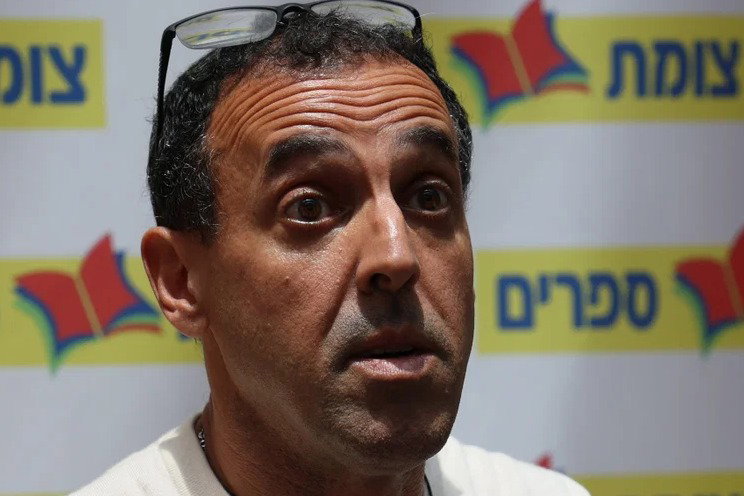 "מישהו מושך בחוטים, איבדו את השפיות ומזלזלים": המתקפה של אלי שרעבי