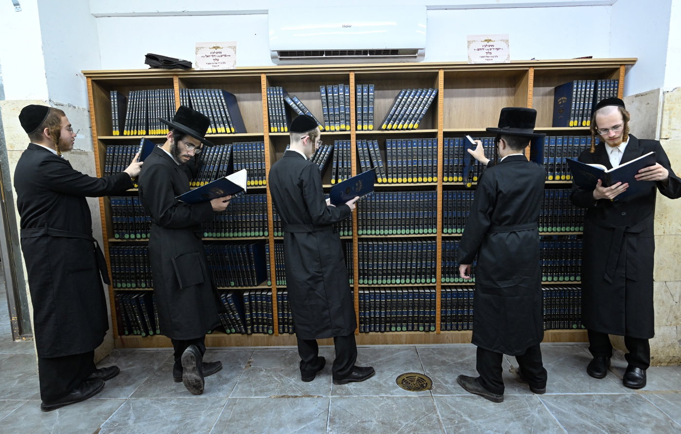 פתיחת זמן אלול בישיבות צאנז