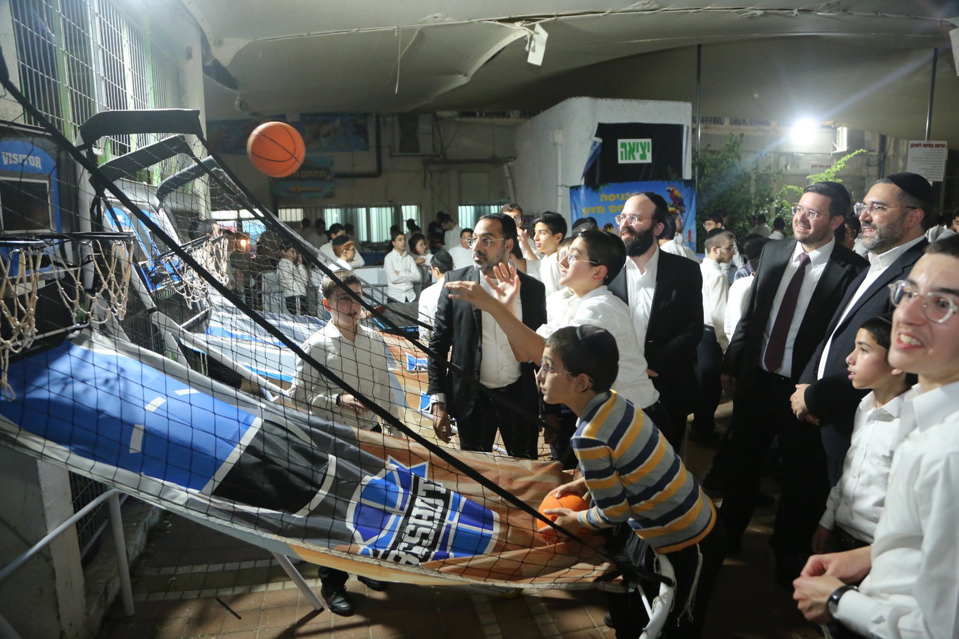 500 בני ישיבות גדשו את המיזם התורני "שטייגען ליל שישי" בבני ברק