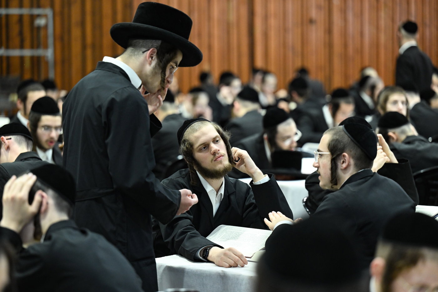 פתיחת זמן אלול בישיבות צאנז