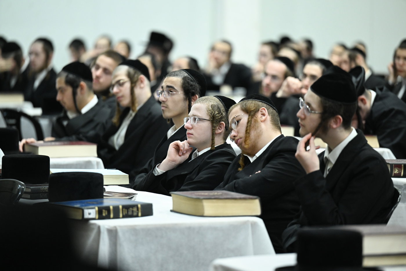 פתיחת זמן אלול בישיבות צאנז