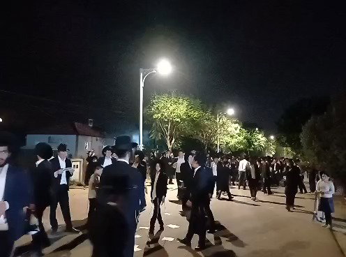 המחאה בקוממיות