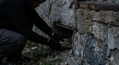 הוא לא חשב שרואים: שוטרים עקבו אחרי תושב אשדוד שניגש למקום מחבוא