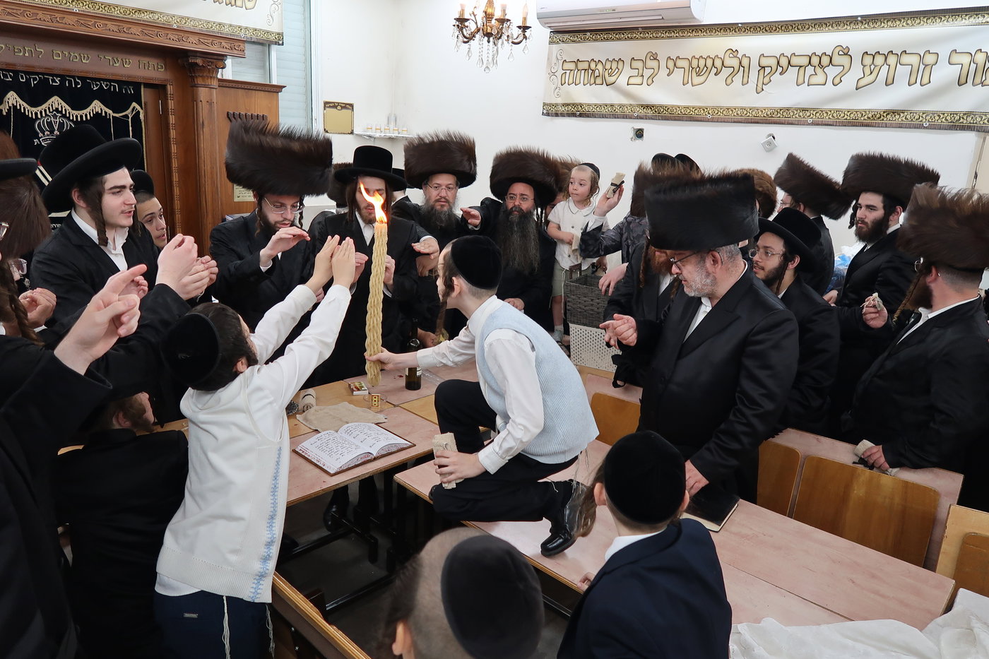 מוצאי שבת ש"ב בחצרות קופיטשניץ- פרדס כץ 