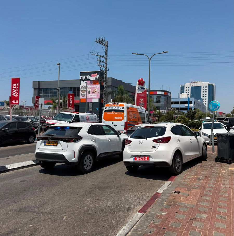 הזירה הקשה
