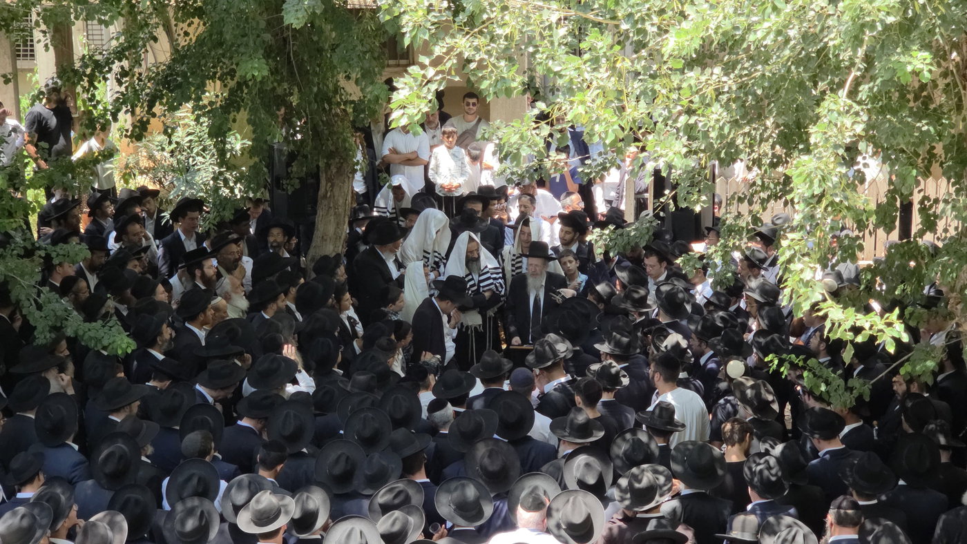 אסונות בין הזמנים: הלווייה דומעת לתלמיד הישיבה שנהרג בתאונת טרקטורון