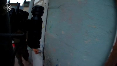 בנשקים שלופים: כוחות מג"ב עצרו מחבלים שהשחיתו אנדרטה לזכר חלל צה"ל | צפו