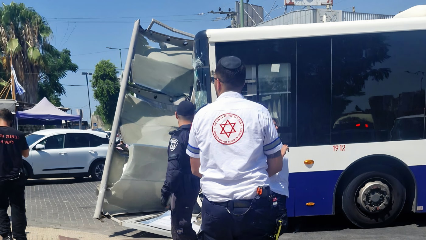 אוטובוס פגע בהולכי רגל באשקלון: הרוגה ופצועים נוספים במקום
