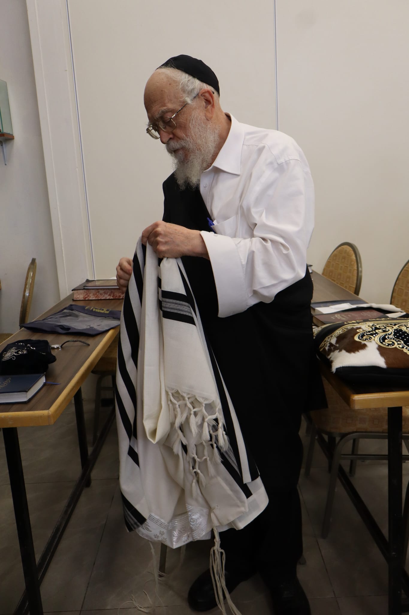 הגרב"ד אלישיב במנוחה בנתניה