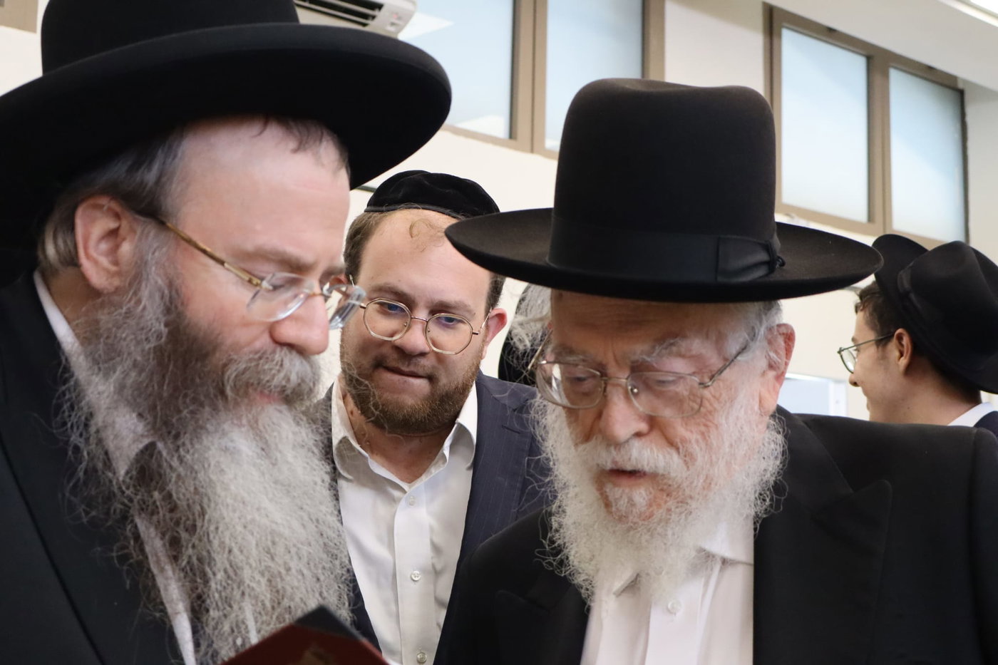הגרב"ד אלישיב במנוחה בנתניה