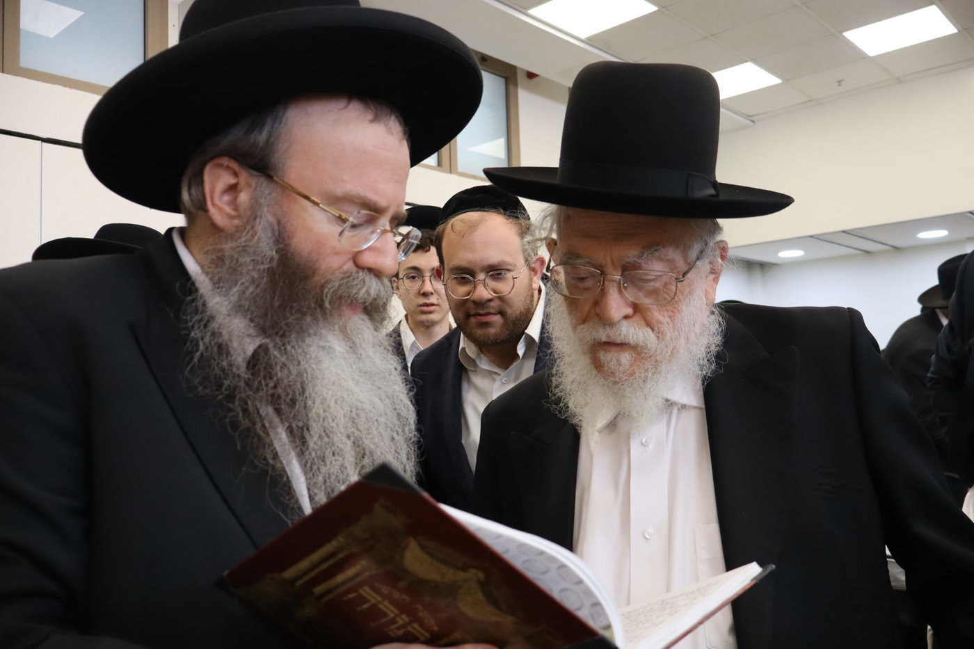 הגרב"ד אלישיב במנוחה בנתניה