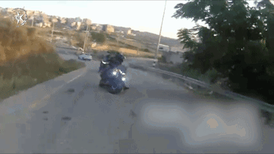 אופנועני מג"ב פתחו במרדף דרמטי עד למעצר החשודים | צפו