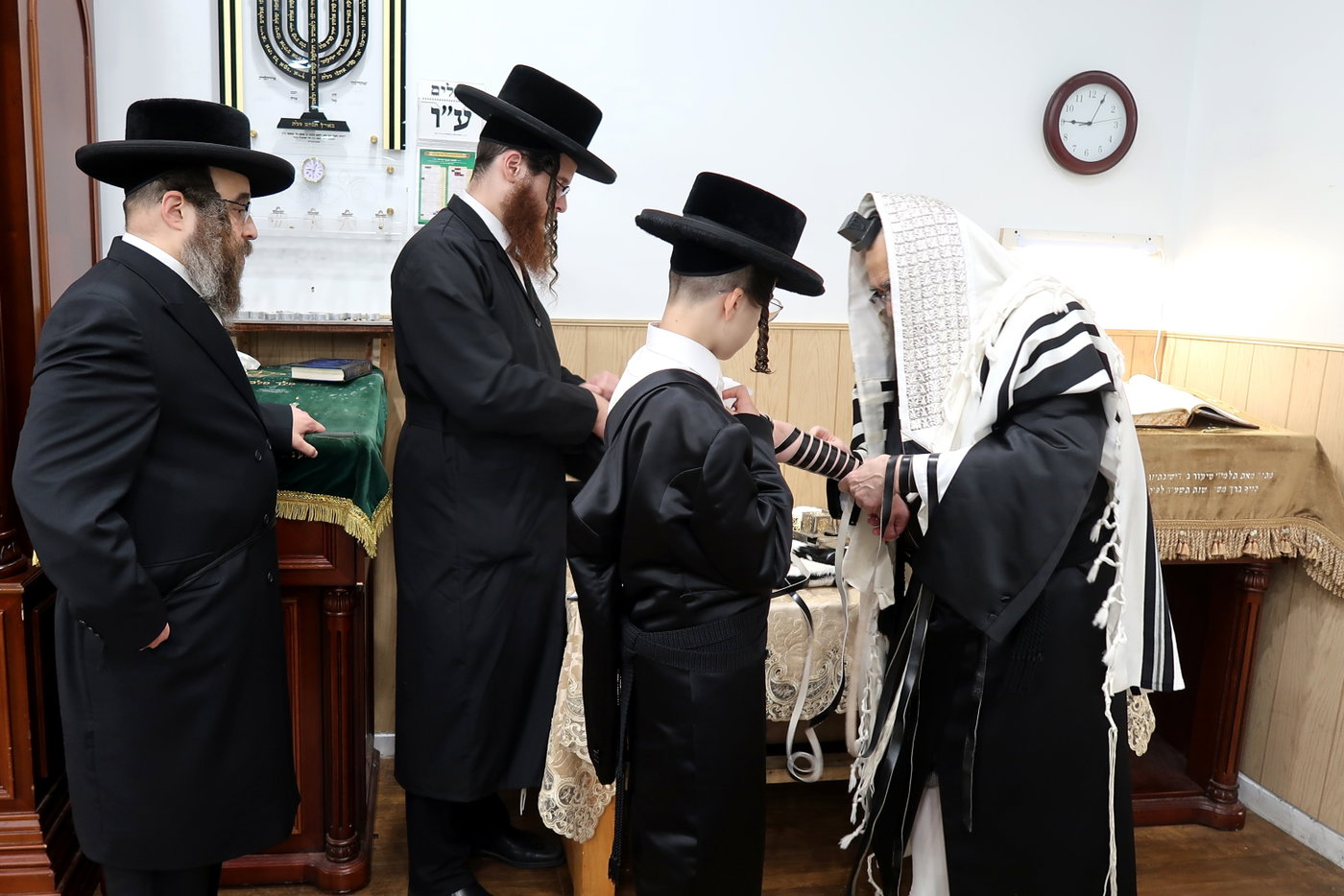 תלמידי מכינה לישיבת גור ב"פ, אצל האדמו"ר מסאטמר בניו העמפשיר