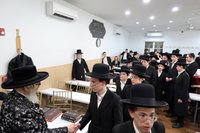 תלמידי מכינה לישיבת גור ב"פ, אצל האדמו"ר מסאטמר בניו העמפשיר