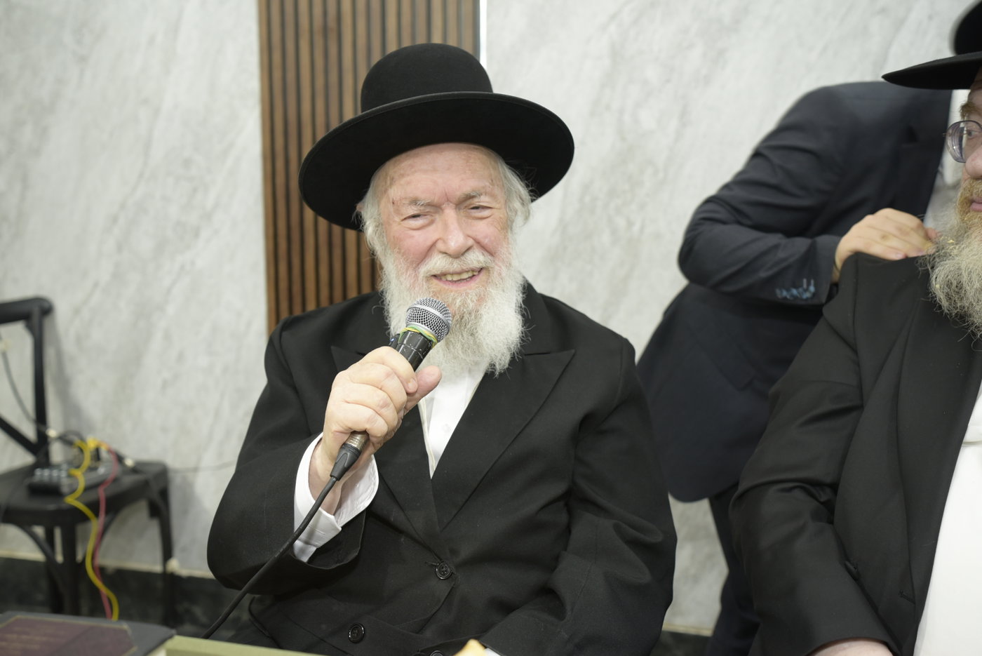 שמחת בר מצווה לנין הגר"י זילברשטיין