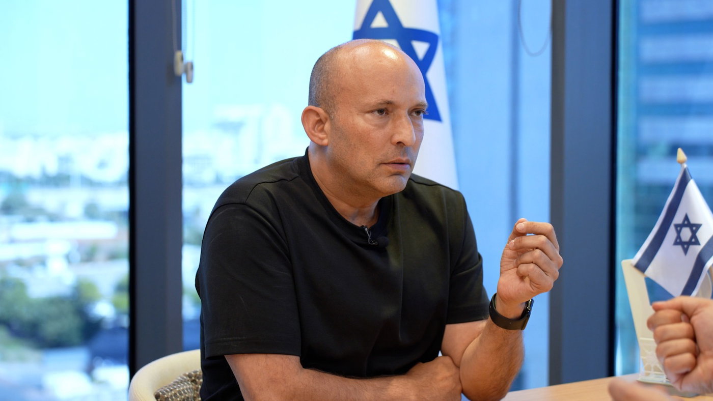 רה"מ לשעבר נפתלי בנט בריאיון ל'כיכר השבת'