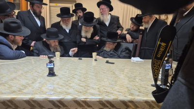 הגר"ד לנדו בביקור אצל האדמו"ר מבעלזא