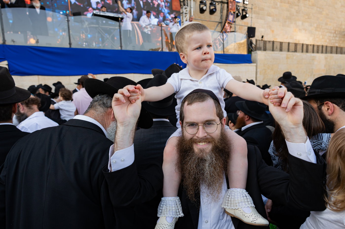 בהשתתפות רבבות: ספר התורה התשיעי של ילדי ישראל נחגג במעמד עוצמתי