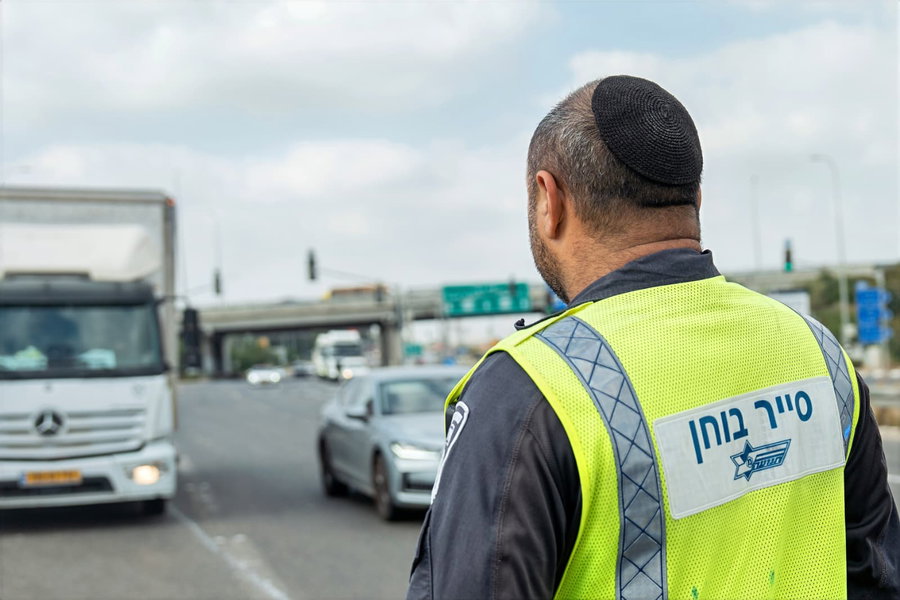 נתפסו בעדשת הרחפן: נהגים מסוכנים הורדו מהכבישים במבצע ענק