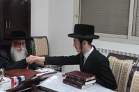 האדמו"ר מזידטשוב בביקור אצל האדמו"ר מצאנז