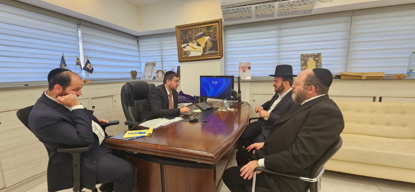מנהל הת"ת הרב משה סגל בפגישות בעיריית בני ברק