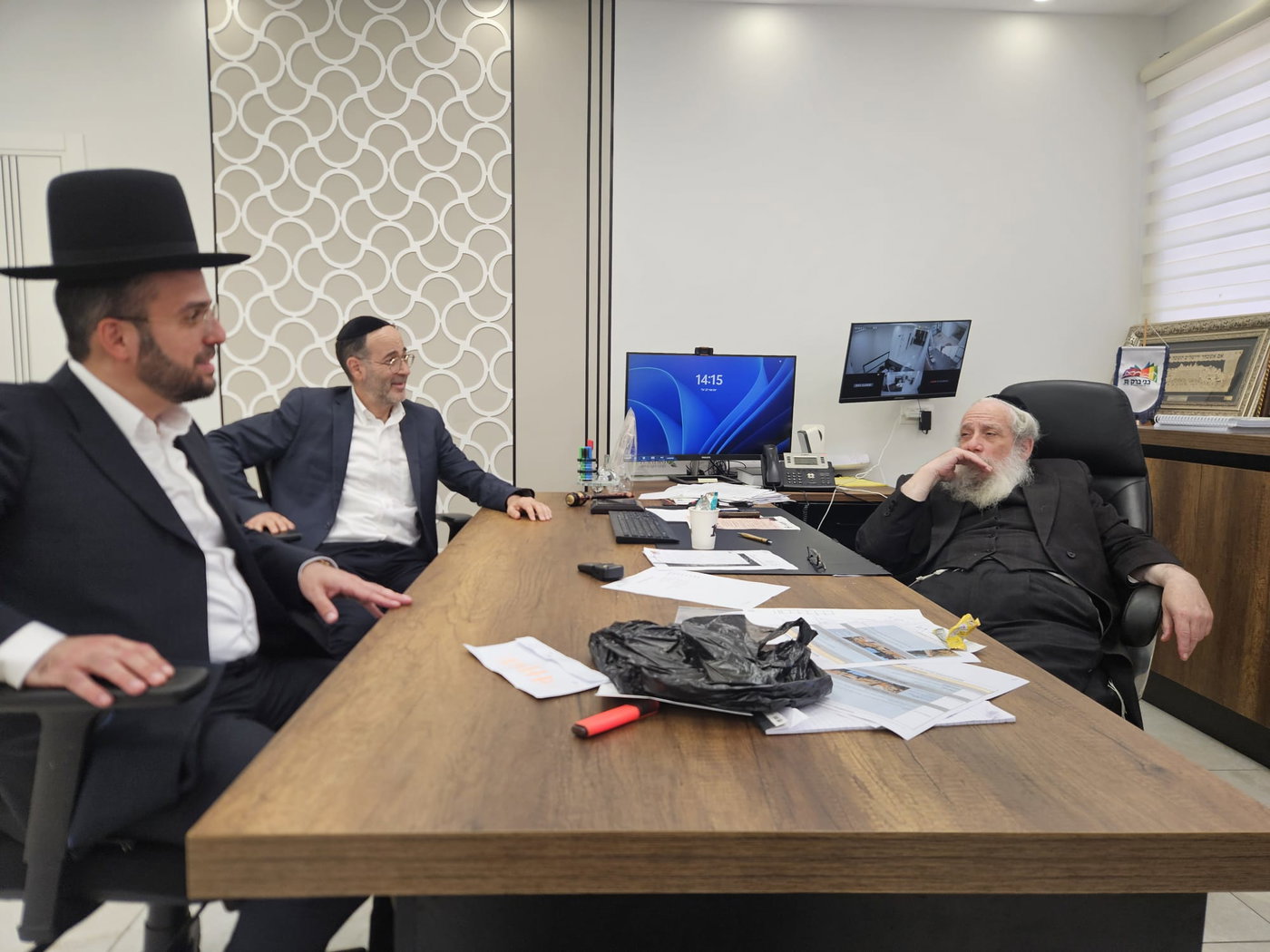 מנהל הת"ת הרב משה סגל בפגישות בעיריית בני ברק