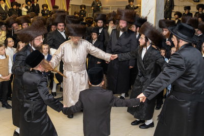 שמחת בית פינסק קרלין - לעלוב - סטראפקוב - ראדומישלא