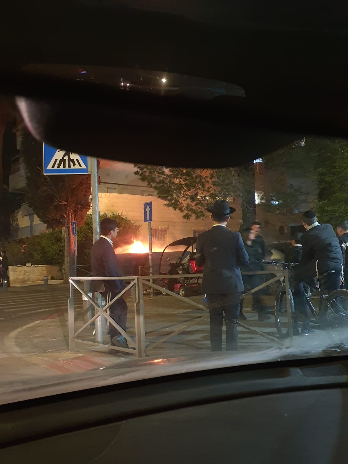 מראות ההרס בבית וגן