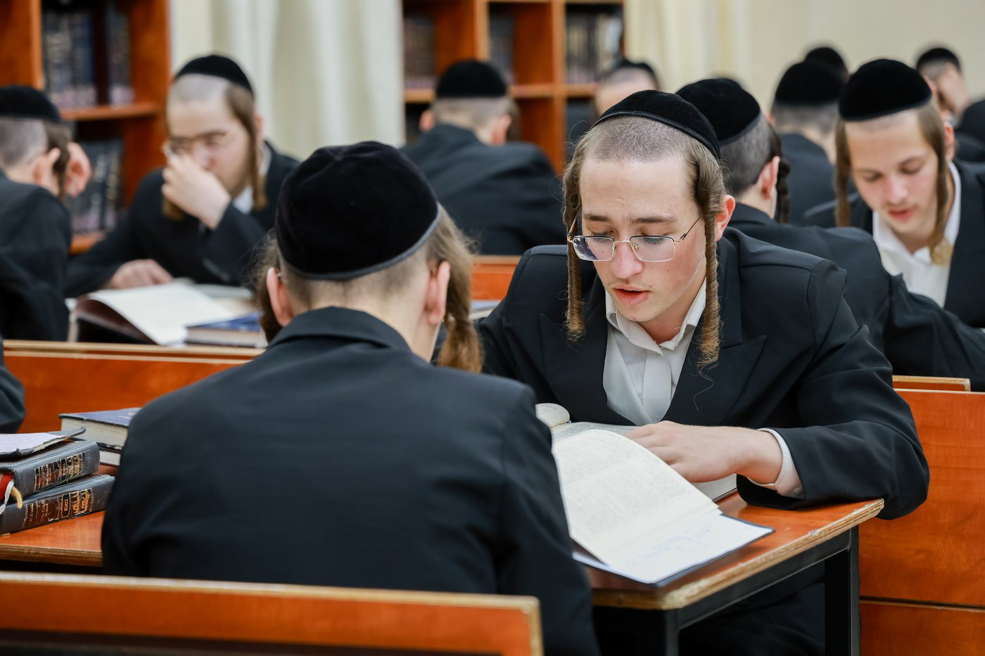 פתיחת הזמן בישיבת צאנז בחיפה