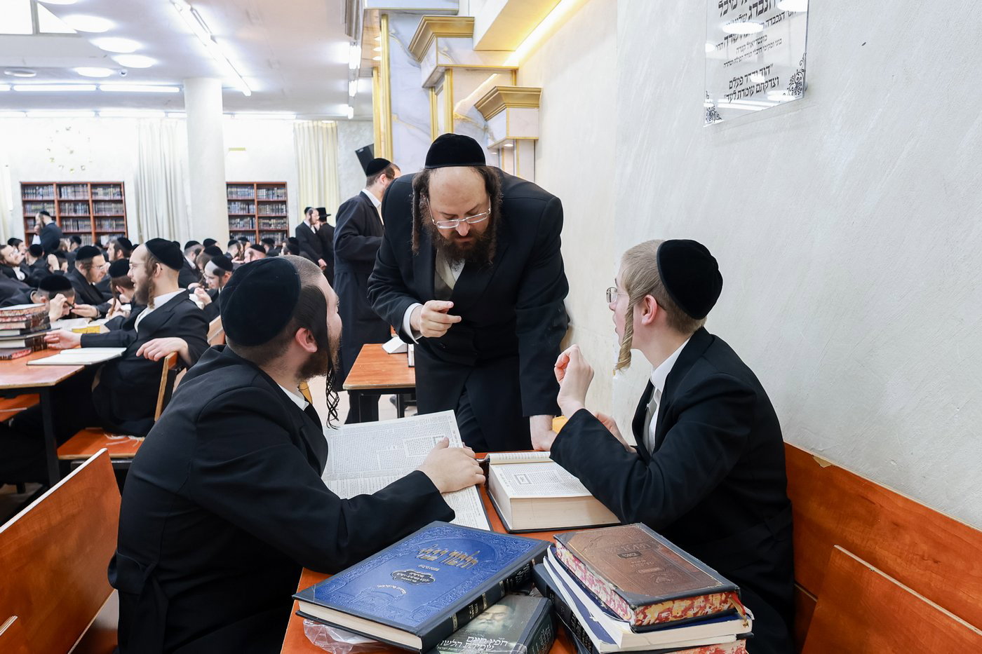 פתיחת הזמן בישיבת צאנז בחיפה