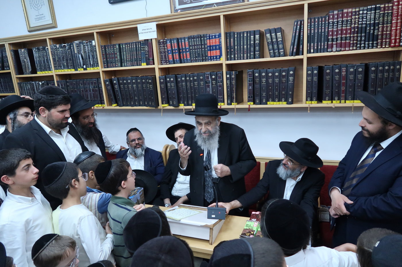 ט"ו באב אצל הגר"מ צדקה