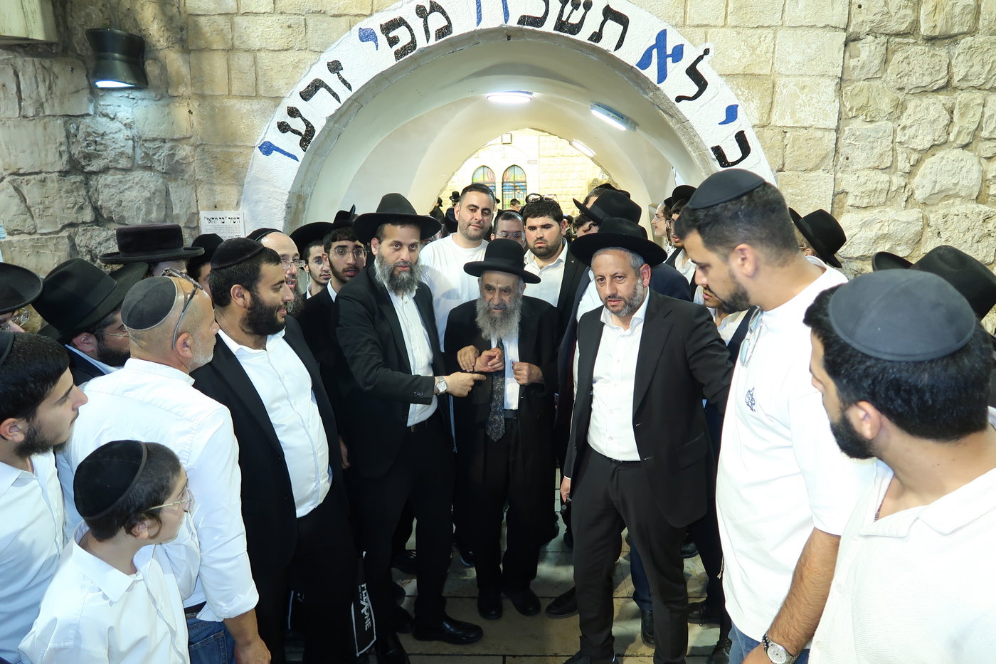 ט"ו באב אצל הגר"מ צדקה
