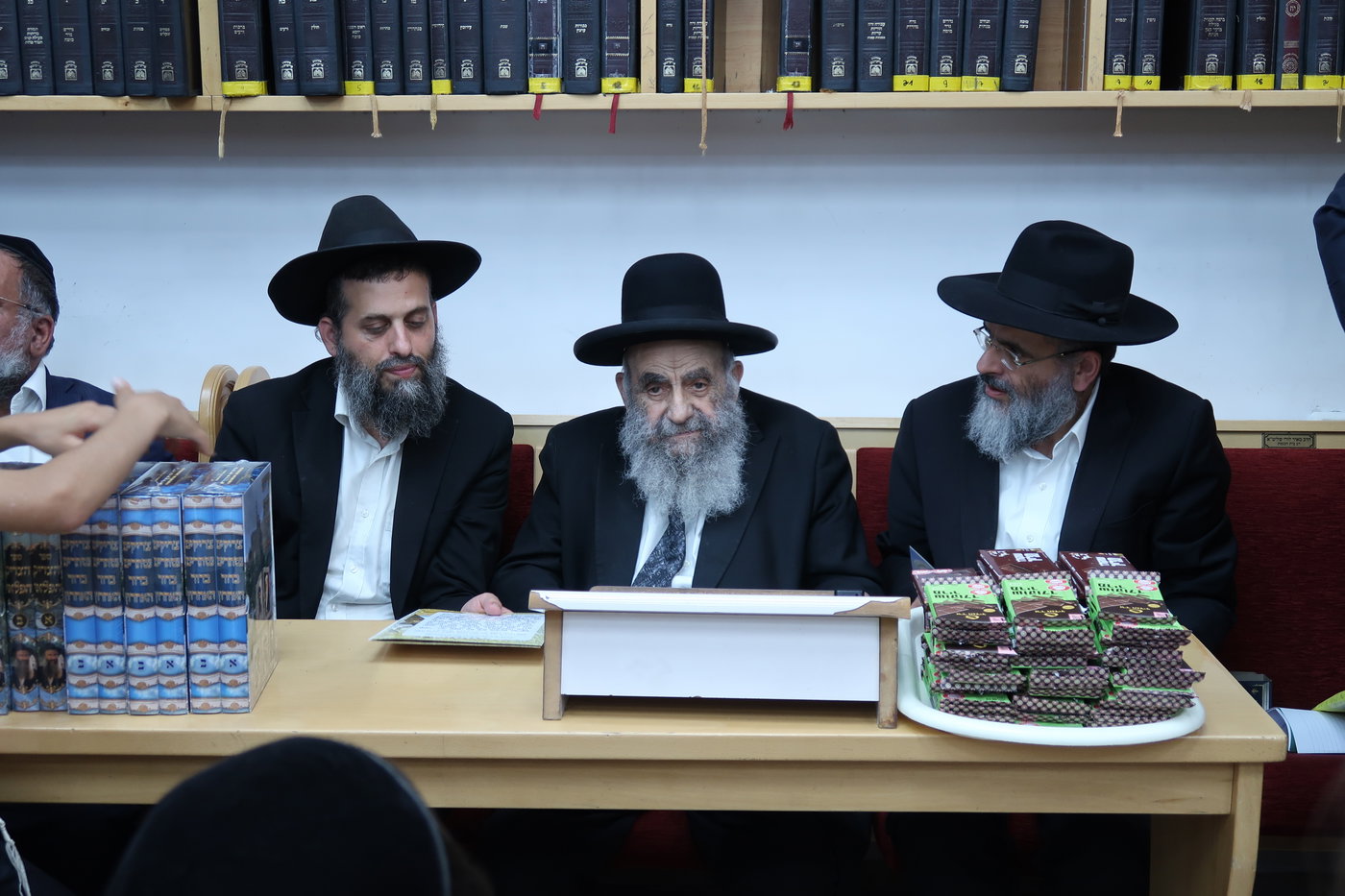 ט"ו באב אצל הגר"מ צדקה