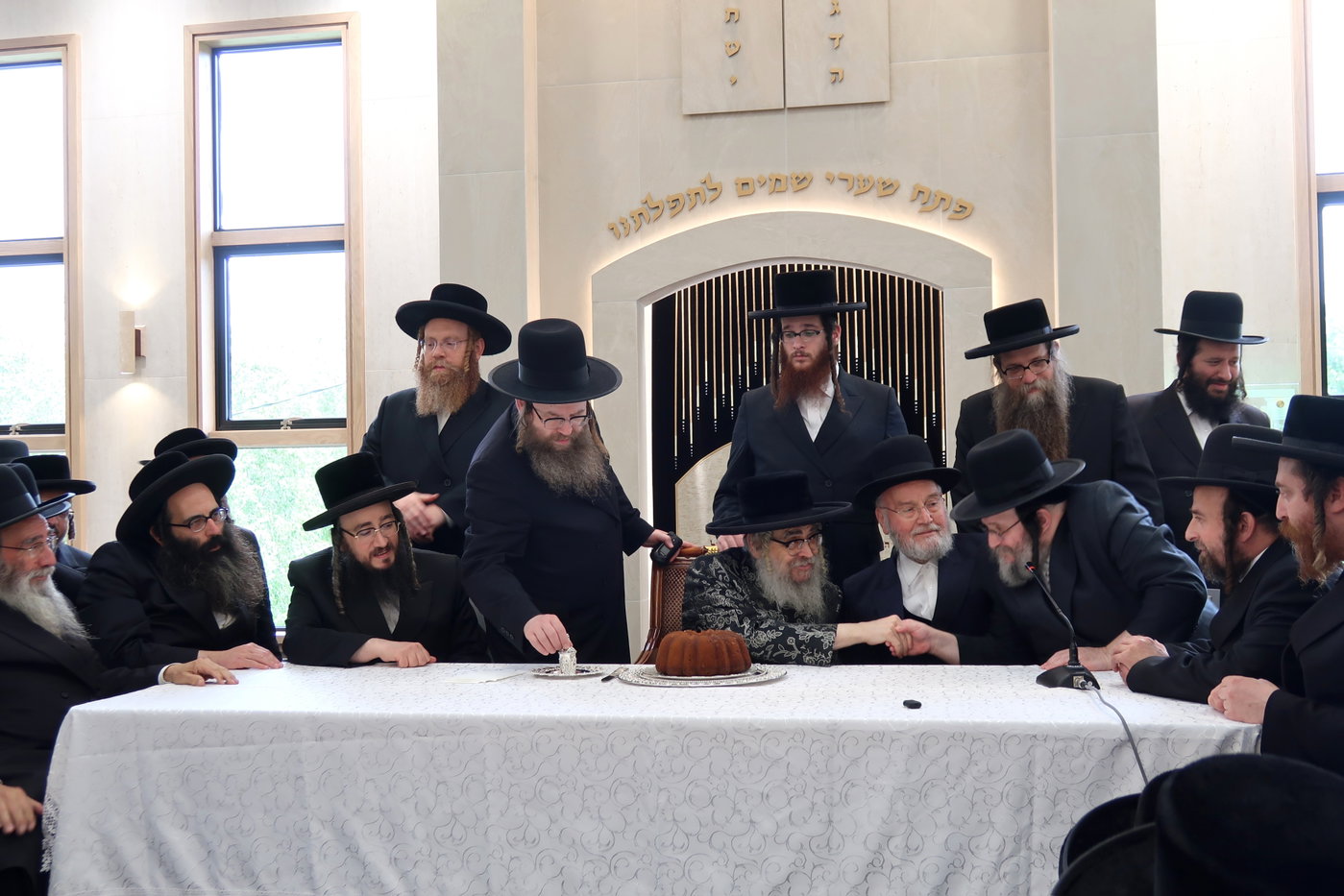 האדמו"ר מסאטמר בביקור במחנה בית רחל