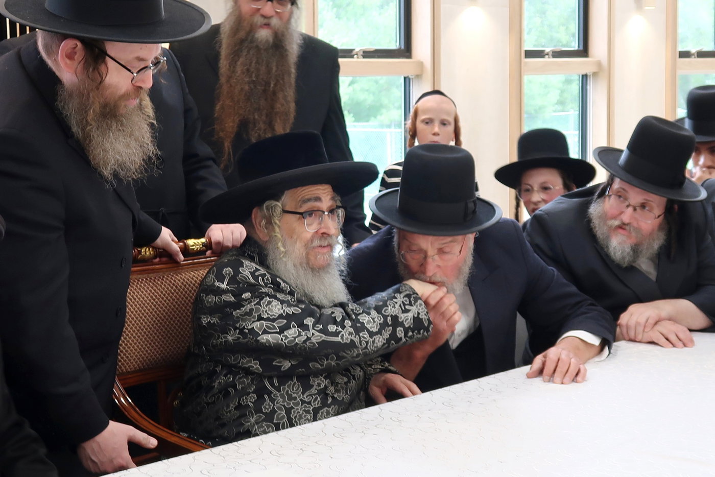 האדמו"ר מסאטמר בביקור במחנה בית רחל