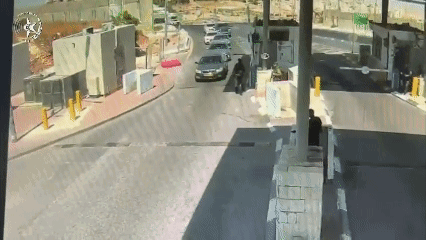 מרדף דרמטי בירושלים: ערבי פרץ מחסום, עלה על דוקרנים, נמלט ונתפס | צפו