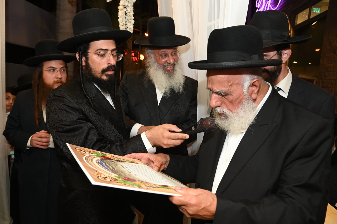 שמחת נישואי נכד רבי עוזיהו אלכורת 