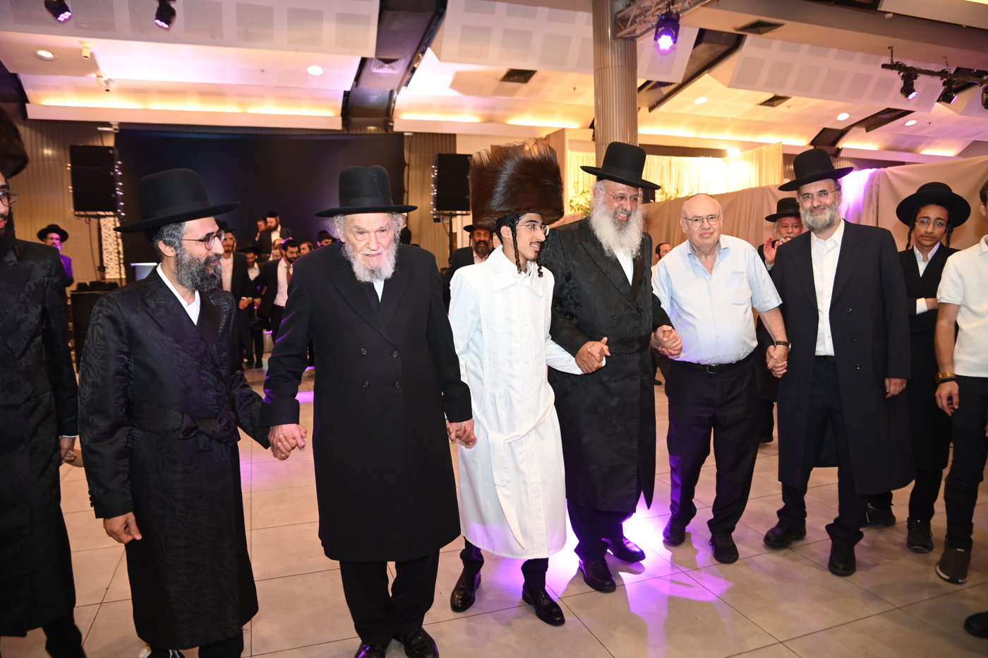 שמחת נישואי נכד רבי עוזיהו אלכורת 