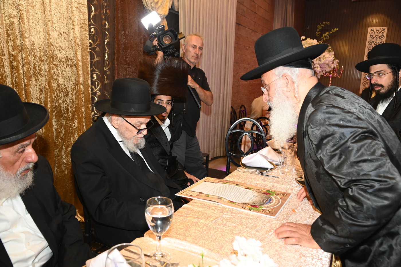 שמחת נישואי נכד רבי עוזיהו אלכורת 
