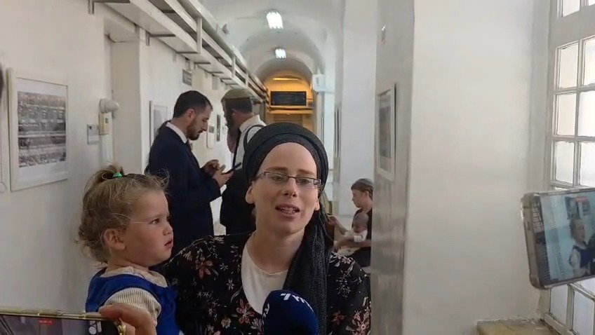 מרים דרדיק, אישתו של טל ינון