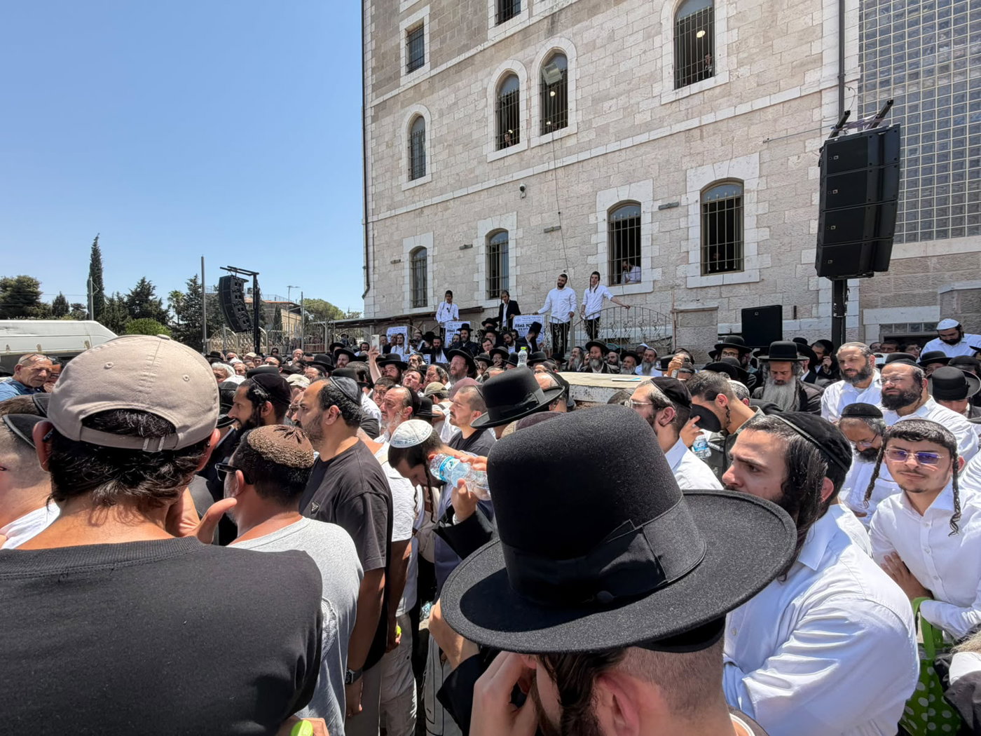 הלוויית הילד שלום סגינר ז"ל