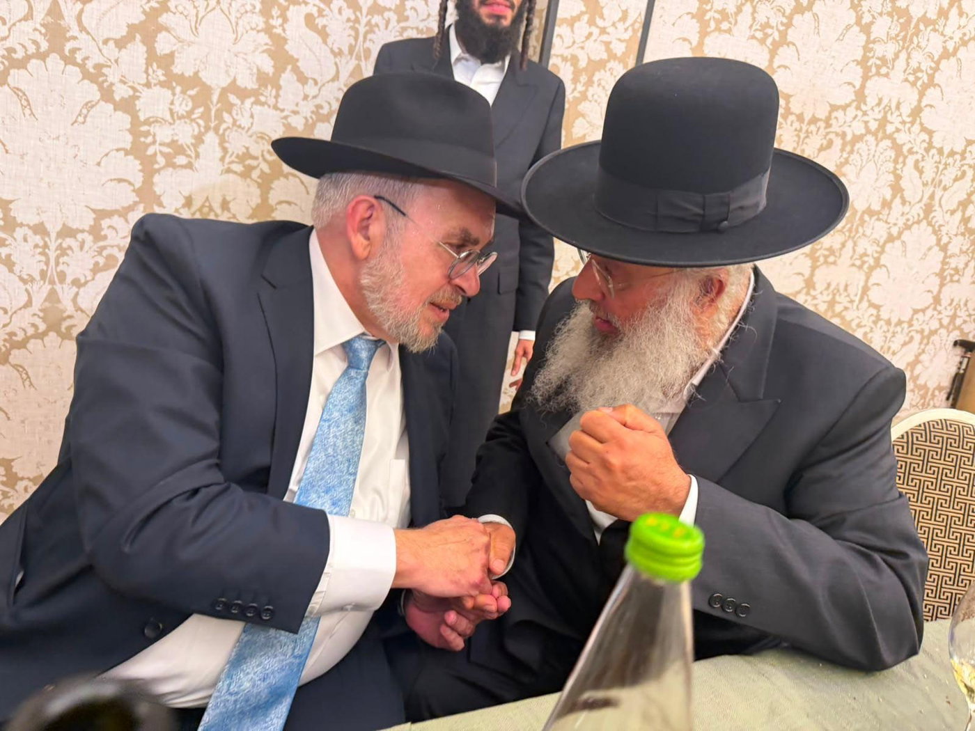 הבוס של בני ברק והח"כ הבכיר מ'דגל התורה' חיתן את בת הזקונים | תיעוד נרחב