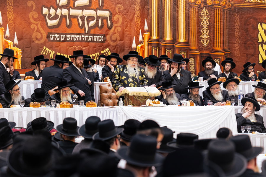 מהשיח חסידים ועד לתפילות בציון; כך ציינו בטאהש את הילולת הרבי הקדוש